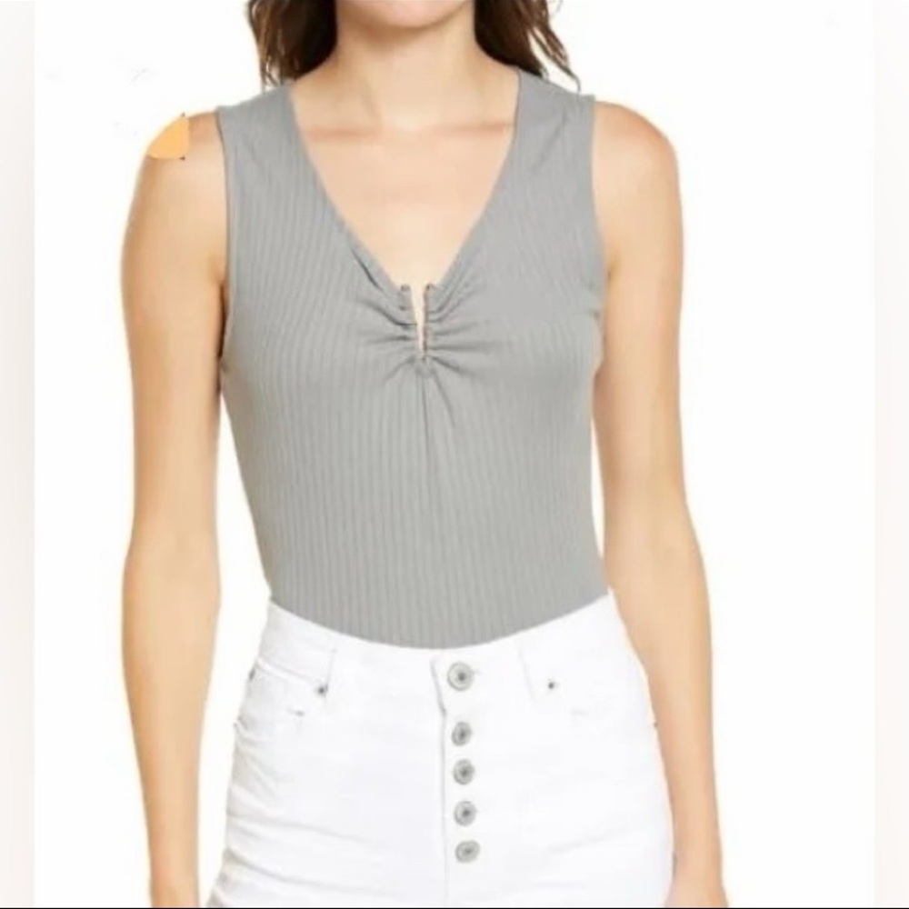 Love Fire Gray Ribbed Ruched V-Neck Bodysuit NWT Women’s Medium